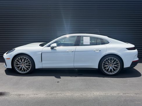 Certified 2024 Porsche Panamera 4 AWD/4WD image 2
