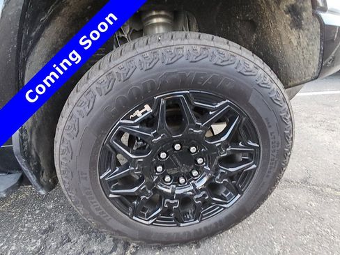 Used 2025 GMC Hummer EV 2X AWD/4WD image 7