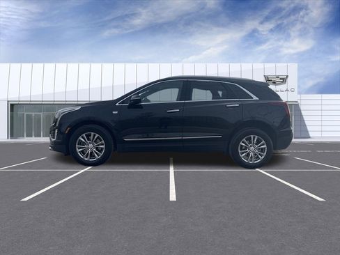 Certified 2022 Cadillac XT5 Premium Luxury w/ LPO, Floor Liner Package image 5