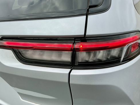 Used 2024 Jeep Grand Cherokee L Altitude image 16