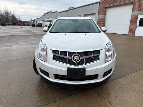 Used 2011 Cadillac SRX Luxury image 2