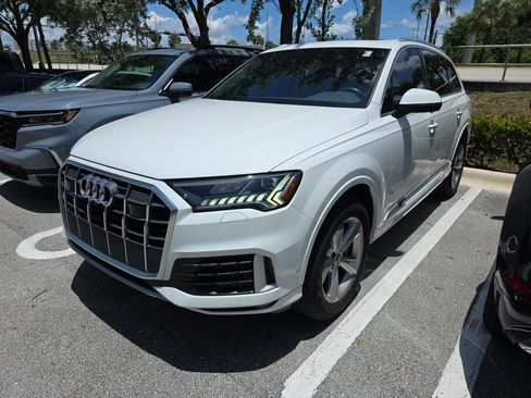 Used 2023 Audi Q7 2.0T Premium Plus w/ Premium Plus Package AWD/4WD image 1