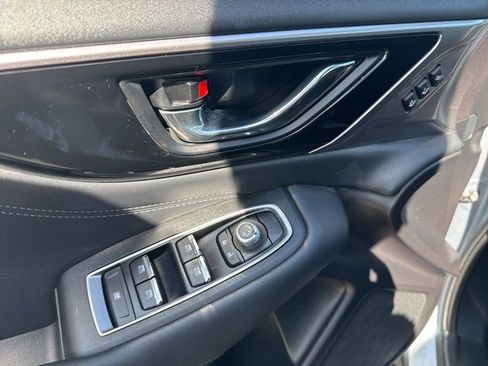 Used 2023 Subaru Outback Limited image 10