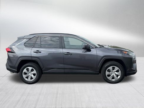 Used 2021 Toyota RAV4 LE AWD/4WD image 4