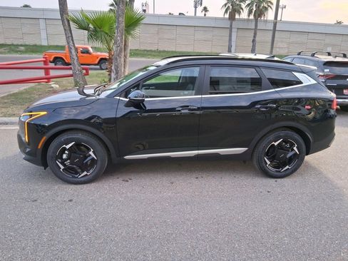 New 2026 Kia Sportage EX image 4