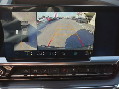 Used 2023 Chevrolet Silverado 1500 High Country w/ High Country Premium Package image 25