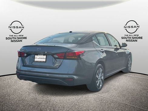 Used 2025 Nissan Altima 2.5 S image 5