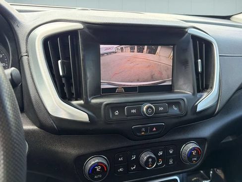 Used 2023 GMC Terrain SLE w/ Driver Convenience Package AWD/4WD image 14