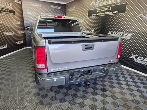 Used 2009 GMC Sierra 1500 SLE w/ Power Pack Plus AWD/4WD image 12
