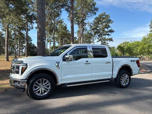 Used 2025 Ford F150 Lariat w/ Equipment Group 501A Mid AWD/4WD image 6