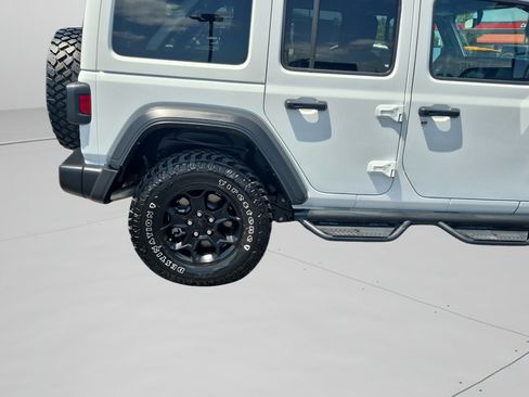 Used 2023 Jeep Wrangler Unlimited w/ Cold Weather Group AWD/4WD image 33