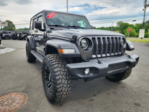 Used 2018 Jeep Wrangler Unlimited Sport S AWD/4WD image 21