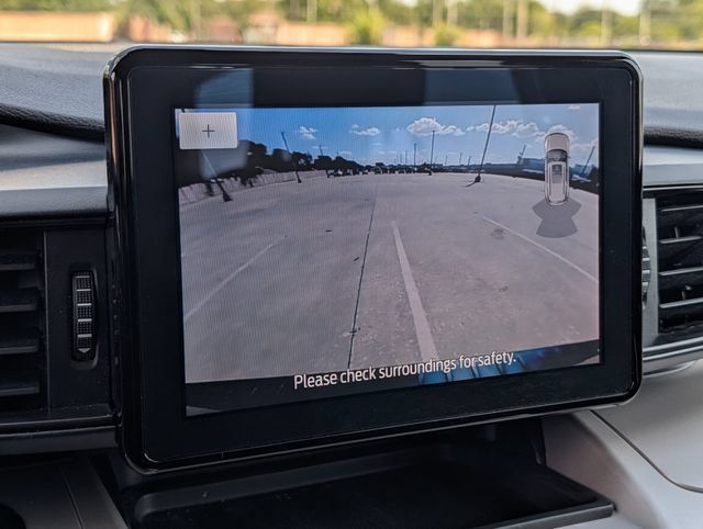 Used 2024 Ford Explorer XLT RWD image 15