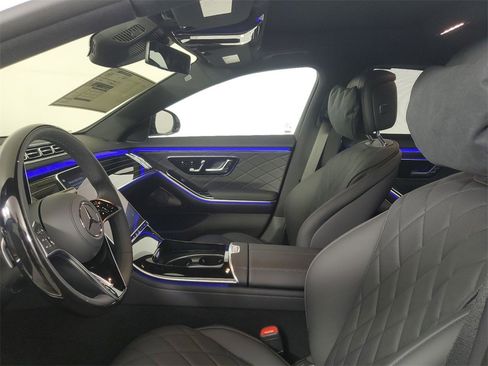 Used 2025 Mercedes-Benz S 580 4MATIC Sedan image 20