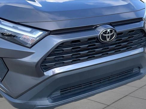 Used 2024 Toyota RAV4 XLE FWD image 31