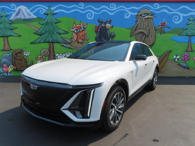 Certified 2024 Cadillac Lyriq Sport AWD/4WD image 3