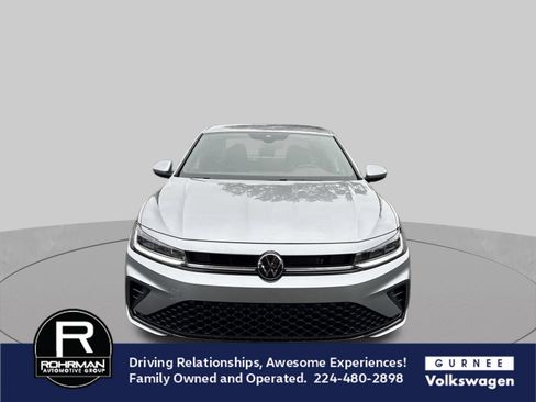 Used 2026 Volkswagen Jetta Sport FWD image 3