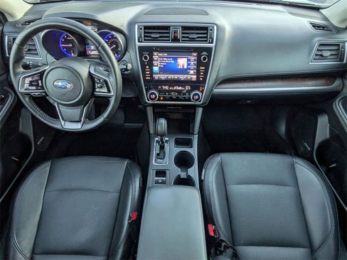 Used 2018 Subaru Outback 2.5i Limited image 15