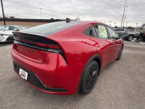 New 2026 Toyota Prius LE image 5