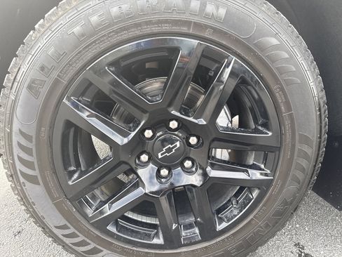 Used 2024 Chevrolet Silverado 1500 RST w/ Convenience Package II AWD/4WD image 10