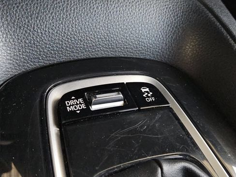 Used 2024 Toyota Corolla SE w/ SE Premium Package FWD image 18