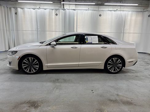 Used 2018 Lincoln MKZ Reserve w/ Climate Package image 2