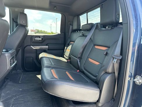 Used 2019 GMC Sierra 1500 AT4 w/ AT4 Premium Package AWD/4WD image 10