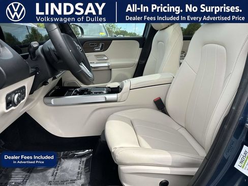 Used 2021 Mercedes-Benz GLB 250 4MATIC image 11