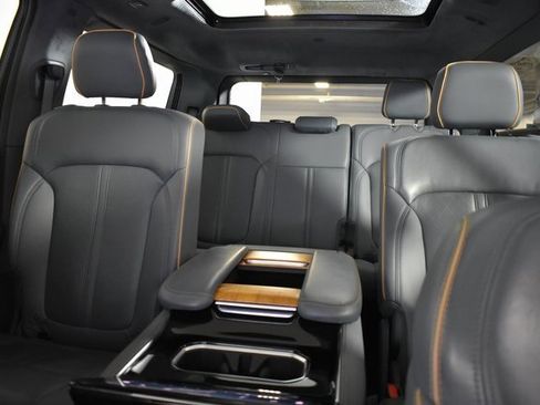 Used 2022 Jeep Grand Wagoneer Series II w/ Convenience Group III image 31