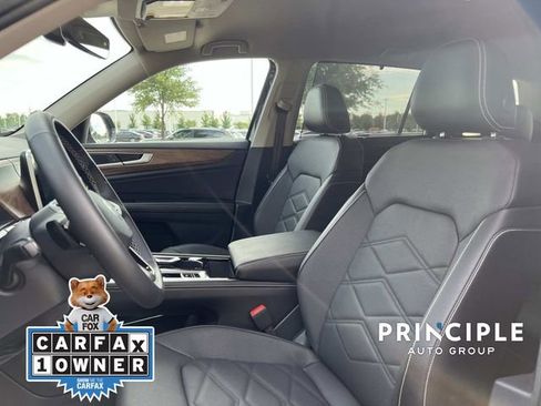 Used 2026 Volkswagen Atlas SE FWD image 15