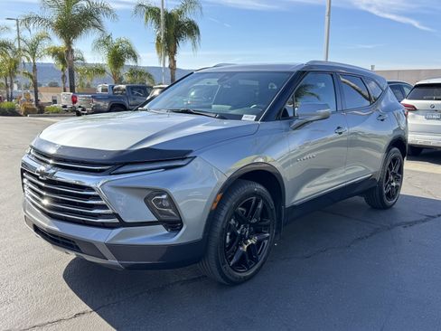 Used 2023 Chevrolet Blazer Premier image 5