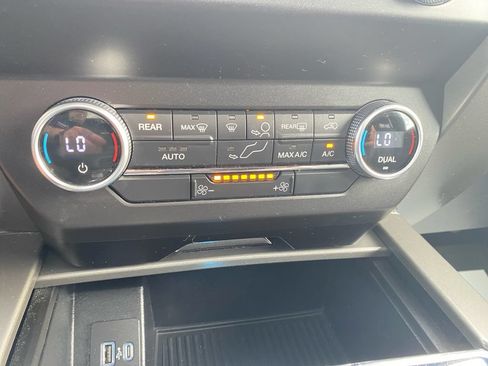 Certified 2020 Ford Expedition XLT w/ Equipment Group 201A AWD/4WD image 28