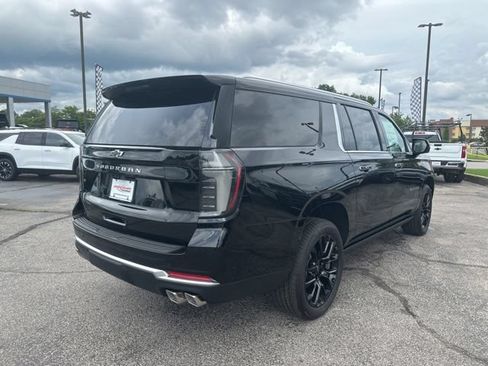 New 2026 Chevrolet Suburban High Country AWD/4WD image 3