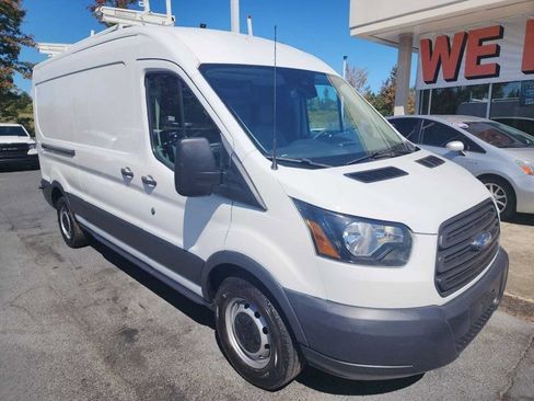 Used 2017 Ford Transit 250 250 image 1
