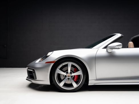 Used 2023 Porsche 911 Targa 4S AWD/4WD image 20