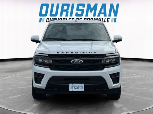 Used 2023 Ford Expedition Limited image 8