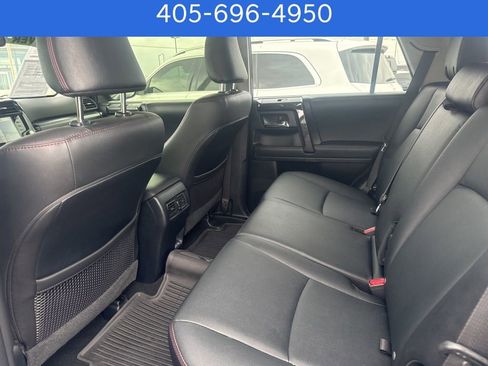 Used 2024 Toyota 4Runner TRD Off-Road Premium AWD/4WD image 26