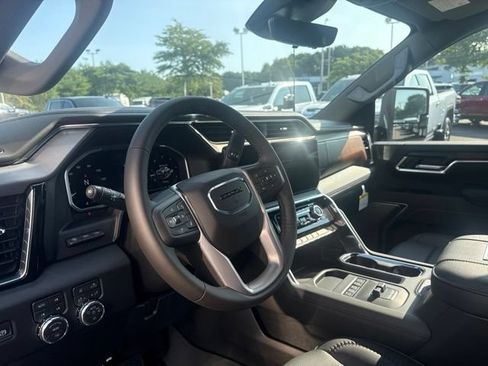 New 2026 GMC Sierra 2500 Denali w/ Denali Reserve Package AWD/4WD image 16