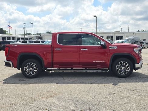 Used 2023 GMC Sierra 1500 SLT w/ SLT Premium Plus Package AWD/4WD image 6