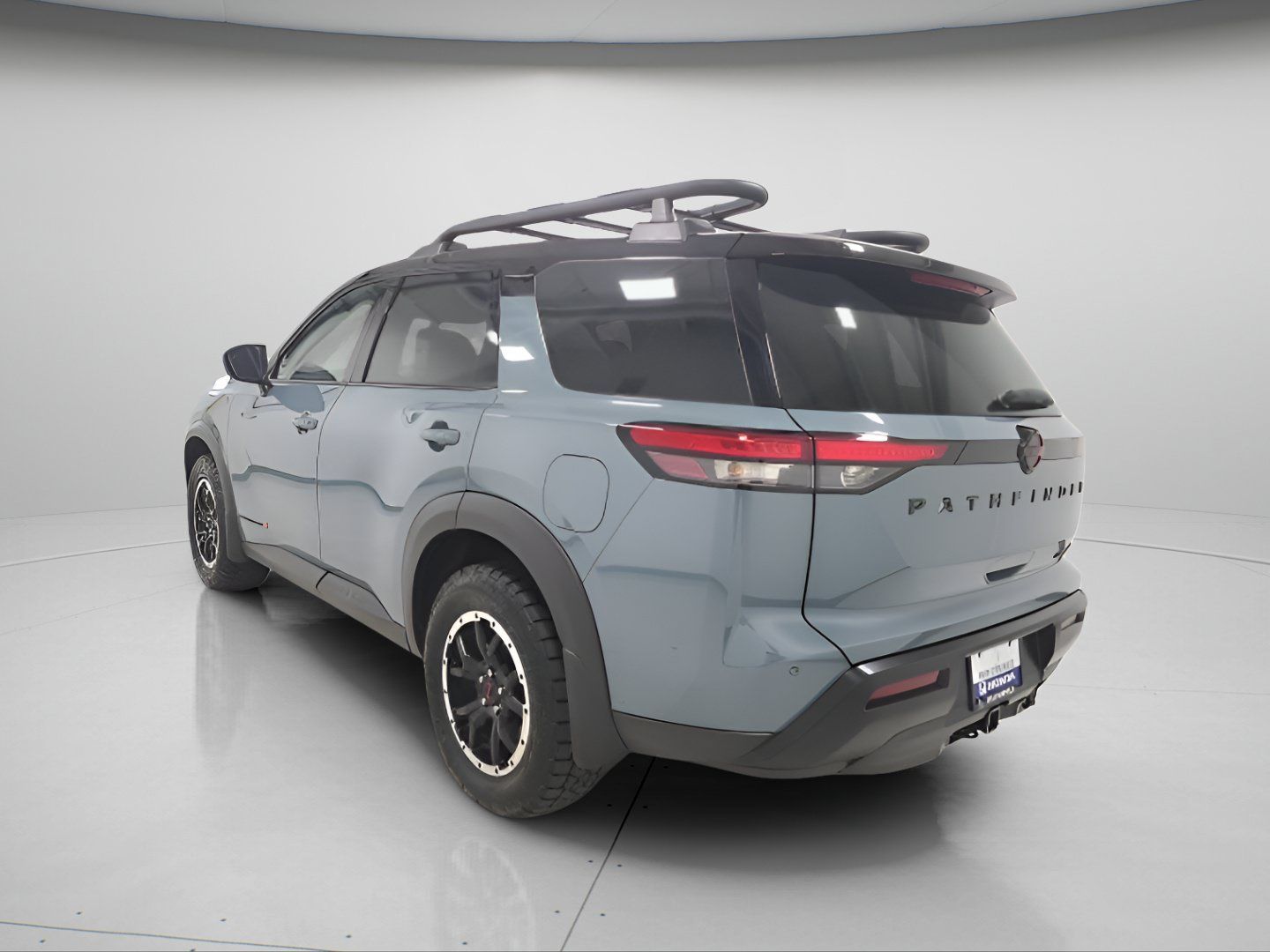 Used 2026 Nissan Pathfinder Rock Creek w/ Rock Creek Premium Package AWD/4WD image 5