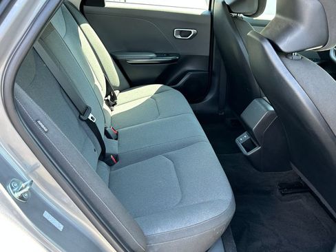 Used 2025 Kia K4 FWD image 17