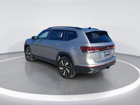 New 2026 Volkswagen Atlas SE image 5