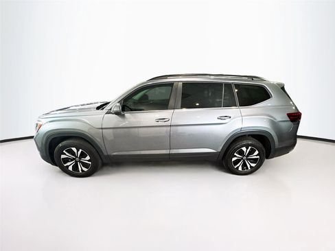 Used 2024 Volkswagen Atlas SE AWD/4WD image 33