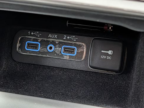 Used 2019 Jeep Grand Cherokee Limited w/ Luxury Group II AWD/4WD image 28
