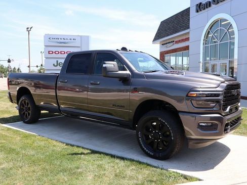 New 2025 RAM 2500 Laramie image 3