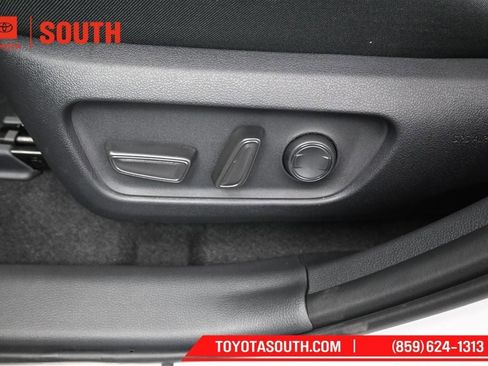 New 2026 Toyota RAV4 SE w/ Convenience Package AWD/4WD image 23
