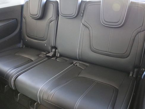 Certified 2025 INFINITI QX80 Sensory image 24