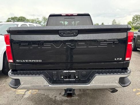 Used 2025 Chevrolet Silverado 2500 LTZ w/ LTZ Convenience Package AWD/4WD image 4