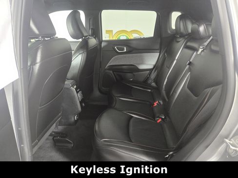 Certified 2023 Jeep Compass Latitude AWD/4WD image 13