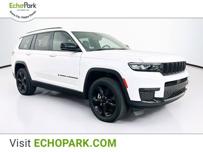 Used 2023 Jeep Grand Cherokee L Laredo